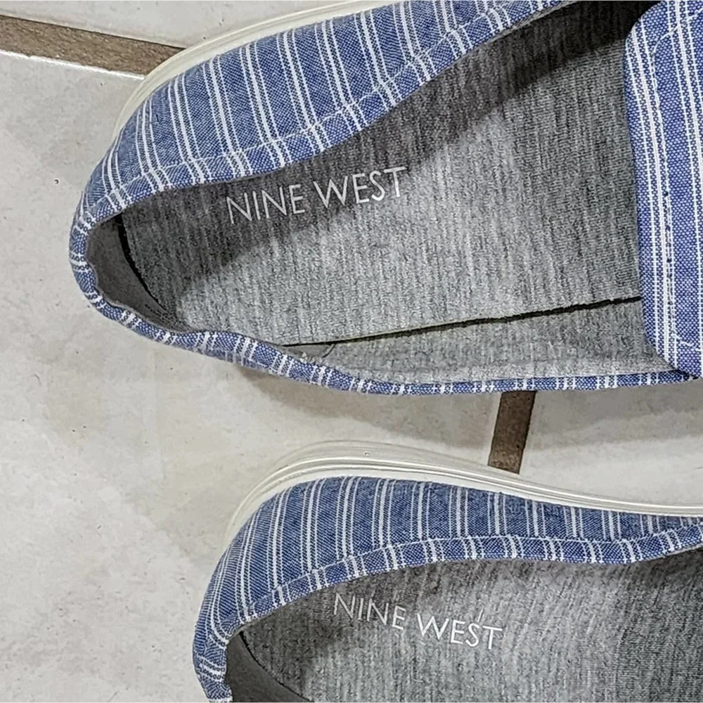 Nine West blue and white striped bow detail sneakers size 7.5‎